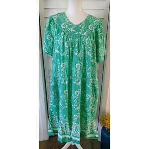 National Vintage women's Muumuu Hawaiian Print green pullover Cotton L